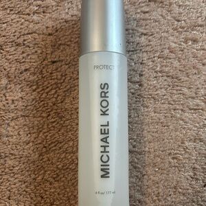 Michael Kors protector spray